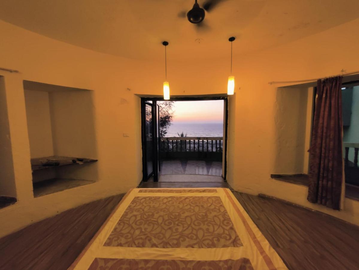 Villa Infinity By The Sea Murud  Exterior photo