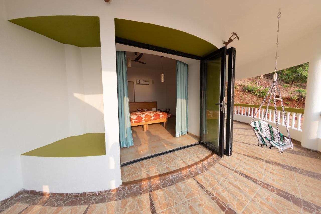 Villa Infinity By The Sea Murud  Exterior photo